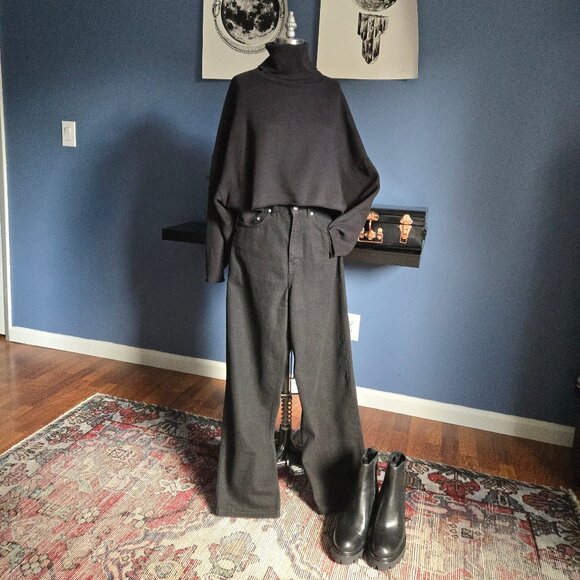 Oak + Fort Cropped Sweatshirt (Oversized Size XS) - Picture 1 of 7